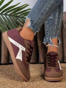 2025新款女士休闲鞋，时尚休闲运动鞋，平底系带百搭运动鞋，尺码36-43 - 酒紅色 - 查看 3