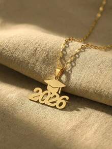 1 pieza Collar con gorra de graduación dorada en spray, modelo 2026, material de acero inoxidable, adecuado para niños, niñas, compañeros de clase, amigos, regalo de graduación y regreso a clases - Amarillo Oro - Ver 3