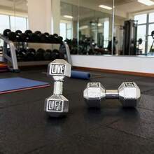 1套5件/2套10件，1:12比例迷你健身器材 - 耐用金属哑铃模型，逼真设计，非常适合在娃娃屋和微缩场景中展示，也可用作摄影道具、家居装饰和收藏人偶。 - 彩色 - 查看 8