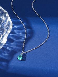 1條簡約時尚的水滴形不銹鋼女士吊墜項鍊,全能鎖骨鏈日常配件