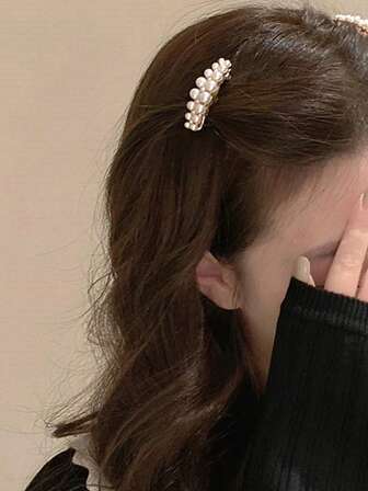 Süße Perlen-Legierung Haarspange für Frauen, hochwertige kleine Seitenhaarspange, süßer und charmanter Stil, geeignet für den täglichen Gebrauch, Geschenk für Feiertage