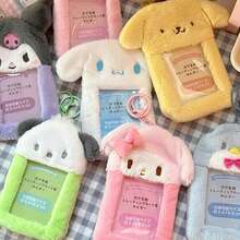 Hello Kitty毛绒卡包钥匙扣，可爱Sanrio毛绒卡包，照片展示挂件，学生证卡包，卡片收纳袋，萌趣照片卡展示盒，精美礼品袋，情人节礼物装饰品 - 彩色 - 查看 7