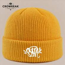 1顶“SYNA WORLD”时尚刺绣针织帽，户外休闲针织帽，宽松舒适，秋冬季户外保暖，轻便易携，适合年轻情侣、户外运动、滑雪、圣诞节和返校礼物