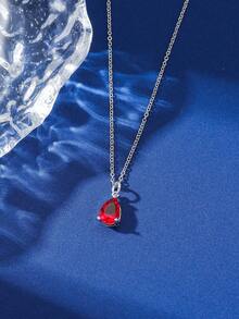 1條簡約時尚的水滴形不銹鋼女士吊墜項鍊,全能鎖骨鏈日常配件