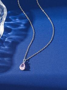 1條簡約時尚的水滴形不銹鋼女士吊墜項鍊,全能鎖骨鏈日常配件