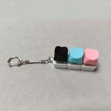 1个“指尖上的爱心”钥匙扣 - 触感键盘开关测试按钮，情人节减压指尖玩具及礼物 - 彩色 - 查看 9