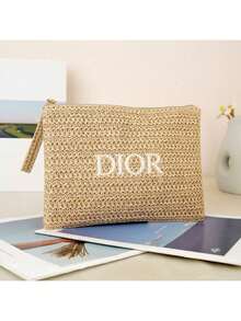 Christian Dior 休闲卡其色编织纹理方形化妆包，3D刺绣字母设计，拉链多功能便携收纳袋，适合春夏度假和通勤。 - 米色 - 查看 1