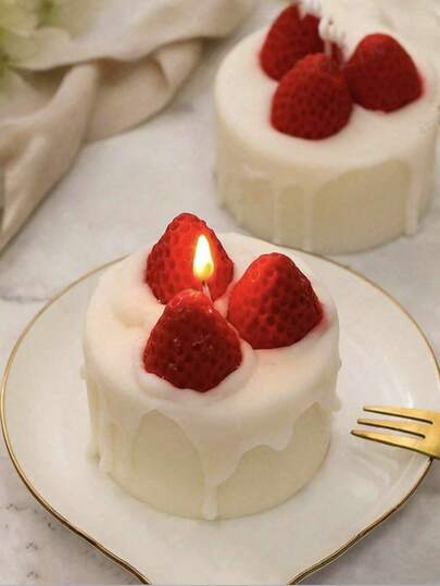 1pc Strawberry Cake Scented Candle, Creative Birthday Gift Decor, Birthday Fragrance Candle, Candle, Gift, Home Decor, Wedding, Wedding Decor, Birthday Decor, Birthday Candle, Decoration, Graduation Season