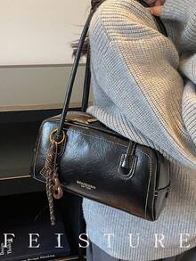 1个仿皮PU保龄球包，女士时尚单肩/腋下包（关注店铺即可获赠流苏吊坠），拉链封口，适合女孩、女士、大学生、年轻职业人士，非常适合工作、商务、通勤、上学等场合。 - 黑色 - 查看 6