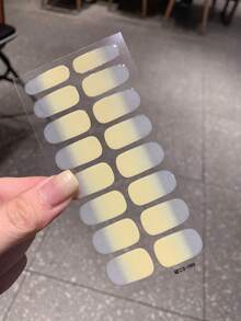 1片新款渐变色全甲贴纸，防水可移除美甲贴纸，女士美甲贴花，易于使用，适合节日、派对、生日礼物美甲 - 黃色 - 查看 4