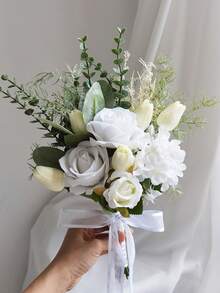 Buquê de flores brancas para noiva, ideal para casamentos, cerimônias de casamento, fotos de noivado e outras ocasiões especiais. Perfeito para fotos de noivado e damas de honra. Também é uma ótima opção para decoração de casa no Dia dos Namorados. - Branco - Ver 12