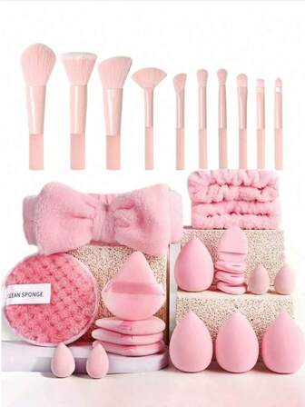 30pcs Makeup Tools Set Including:10PCS Makeup Brush Set+4PCS Makeup Sponges+4PCS Mini Makeup Sponges+4PCS Triangle Powder Puffs+4PCS Mini Air Cushion Powder Puffs+1pc Facial Cleansing Sponges+1pc Hairband+2PCS Hand Bowl Strap Makeup Brush Random Color