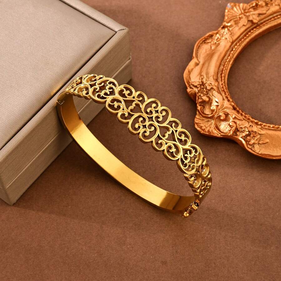 1件复古阿拉伯镂空雕花手镯，不锈钢材质，18K镀金，镂空雕刻花卉卷轴图案，优雅中东奢华风格，宫廷灵感设计，适合日常佩戴、派对、婚礼、节日等场合，是馈赠佳品。 - 金黃色 - 查看 1