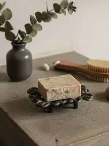 1pc European Minimalist Cast Iron Crafted Vintage Hollow Flower Soap Dish Decor, Home Garden Yard Ornament