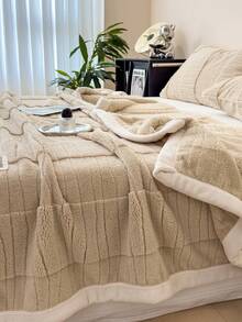 1件柔软舒适的带边毛毯，纯色绒毛毯，适用于床、沙发、家居装饰和节日礼物，可机洗