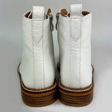 ARiderGirl Doire Women's Combat Boots Lace Up Leather Welt Stacked Heel Western Boots Ankle Booties Outdoor Casual Boots - 白色 - 查看 5