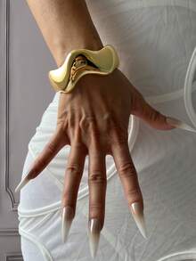 Bộ 3 vòng tay độc đáo, vòng tay vàng, vòng tay bản rộng, vòng tay bản lớn, bộ vòng tay, phong cách sang trọng, dành cho nữ. - Vàng - Xem 9