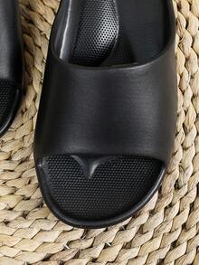 Unisex Soft Bottom Black Open Toe Flat Slide Sandals, Fashionable For Summer Beach, Indoor, Daily Use, Shower - Black - View 3