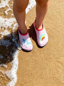 أحذية مائية سريعة الجفاف مانعة للانزلاق للبنات بتصميم وحيد القرن الوردي والنمط للشاطئ والسباحة