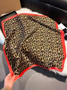 1pc Faux Silk Retro Leopard Print Chain Pattern 70cm Square Scarf, Unisex Casual & Streetwear Bandana, Headband, Neck Scarf, Outdoor Sun Protection Accessory, Suitable For Styling - Multicolor - View 2