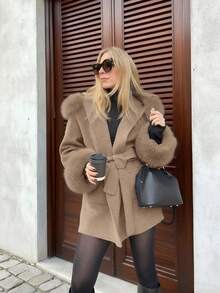 معطف نسائي أنيق جديد للخريف/الشتاء بأكمام من فرو اصطناعي وربطة خصر، معطف صوفي أنيق بحزام للخريف/الشتاء، معطف نسائي دافئ من صوف اصطناعي، ياقة فرو كبيرة الحجم مع كابوشون، أكمام طويلة بياقة منسدلة، تصميم ربطة الخصر، أساور من فرو اصطناعي، طراز أنيق مناسب للخريف/الشتاء - كاكي - مشاهدة 6