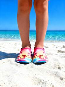 Girls Vibrant Beach Surfer Print Water Shoes Quick Dry Non Slip Aqua Socks For Beach Swim - Multicolor - View 2
