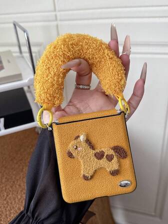 1 pieza Funda plegable para teléfono con elemento bordado de poni y botón lateral, a juego con una pulsera del mismo color, para proteger y evitar caídas: Galaxy Z Flip 3/Z Flip 4/Z Flip 5/Z Flip 6/Z /Razr 50 Ultra/Razr 60 Ultra/Razr 60/Razr 50/Galaxy Z Flip7 FE