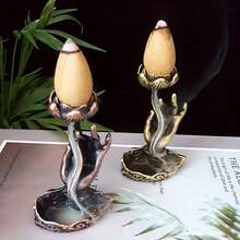 佛手莲花造型香炉，适合室内家居装饰和桌面摆设。