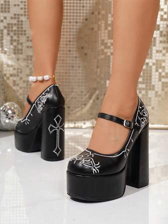 2026 Nya Mode Damskor med Höga Klackar och Vattentäta Platåskor med Broderi och Western