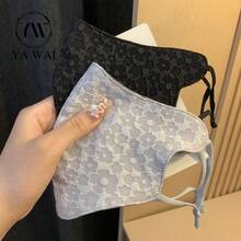 1pc High-End Jacquard Mask Winter Female Sweet Fashion Small Floral Stereo Plus Velvet Cold And Warm Riding Wind And Antifreeze Mask  Adds A Sense Of Winter Fashion While Keeping Warm And Windproof. - 淺灰 - 查看 2