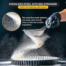 1/4个带手柄的不锈钢细网筛，非常适合筛面粉、过滤果汁、散装茶叶、沥干蔬菜和面条、分离零食中的油脂，经久耐用且易于清洁，四种尺寸，适用于家庭厨房、餐饮和烘焙准备。 - 彩色 - 查看 11