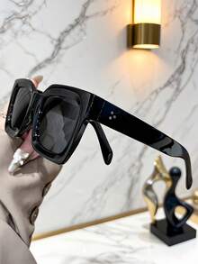 1副女士塑料大框时尚眼镜，适合日常佩戴 - 个性化搭配眼镜 - 黑色 - 查看 2