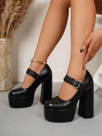 2026 New Fashion Women's High Heel Waterproof Platform Western Buckle Shoes