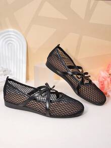 1 Pair Of Black Mesh Butterfly Crossed Flat Shoes For Teenagers, With Mesh And Glossy Material On The Upper, Butterfly Decoration, Round Toe Low Top Style, Breathable Flat Bottom, Cool And Sweet Style, Suitable For Campus Commuting And Weekend Shopping - Black - View 4