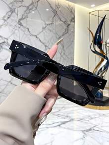 1副女士塑料大框时尚眼镜，适合日常佩戴 - 个性化搭配眼镜 - 黑色 - 查看 3