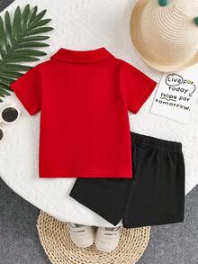 2 pièces Chemise de polo à col bébé garçon avec bloc de couleurs, poche et broderie d'ours, et short. Ensemble mode de rue pour enfants - Multicolore - Voir 3