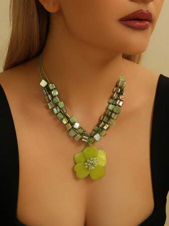 1pc בסגנון בוהמי - אופנתי - שרשרת חרוזים דו-שכבתית אלגנטית בעבודת יד, שרשרת צדף עם אלמנט אוקיינוס, שרשרת תליון פרחונית, מתאימה ללבוש יומיומי ולנסיעות, מתנה מושלמת עבורה