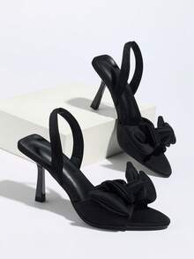 Giày sandal cao gót mũi nhọn bằng satin dành cho nữ, có nơ trang trí, quai hậu co giãn, phù hợp cho tiệc tùng, mặc hàng ngày, họp mặt, kỳ nghỉ, đi làm thanh lịch, mùa xuân/hè. Giày sandal cao gót satin đen thời trang, giày cao gót thanh lịch dành cho nữ, dễ dàng phối cùng váy, chân váy, dự tiệc cưới. - màu đen - Xem 15