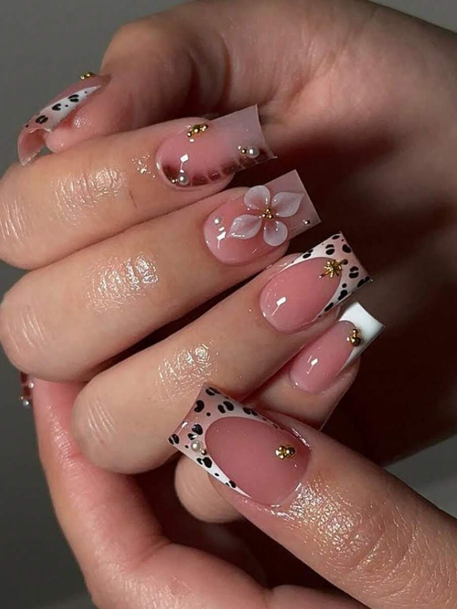 24 buc unghii acrilice imprimate cu model francez elegant, pătrate, maro, ombre, cu imprimeu leopard, model francez, flori 3D, model stelar, pentru a crea manichiura exclusivă de toamnă/iarnă! Potrivite pentru fete și femei, pentru uz zilnic, include 1 buc gel și 1 buc pilă de unghii