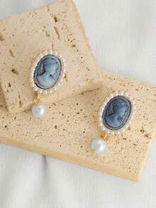 1 Pair Vintage French Elegant Portrait Earrings, High-End Chic Design - Multicolor - View 2