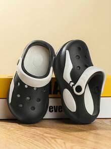 1 Pair Kids Breathable Sandals, Lightweight & Comfortable, Fashionable & Versatile, Suitable For Boys & Girls Casual Daily And Outdoor Activities - Black - View 4