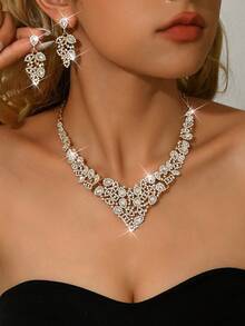 Women's Rose Gold-Tone Filigree & Rhinestone 2 Pieces Jewelry Set (Necklace+Earrings) - Luxe Evening Party Jewelry