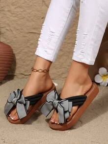 Summer New Rhinestone Thong Sandals Flat Flip Flops Casual Beach Slippers For Women, Black Versatile Style, Lightweight & Soft With Rhinestone Leaf Decor - Black - View 4