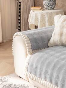 1件加厚绒面沙发套，压花沙发套，保暖柔软，宠物友好，防污防刮，四季皆宜，适用于1/2/3/4人沙发，客厅、卧室、户外均可使用 - 灰色 - 查看 9