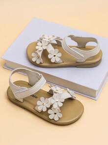 儿童鞋！这款精致的乡村风凉鞋适合3-7岁女孩穿着，采用编织鞋带和3D立体花朵装饰（配金色配件）。柔软防滑的白色和浅棕色鞋底配有可调节搭扣，不会磨脚。清新亮丽，适合日常外出和家庭旅行。 - 杏色 - 查看 8
