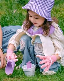 ROBUD Kids Gardening Set – A Complete Children's Gardening Tool Set Including An Apron, Hat, Watering Can, And Plant Journal, Perfect For Outdoor Learning Toys And Gifts For Children Aged 3 And Up - Purple - View 8