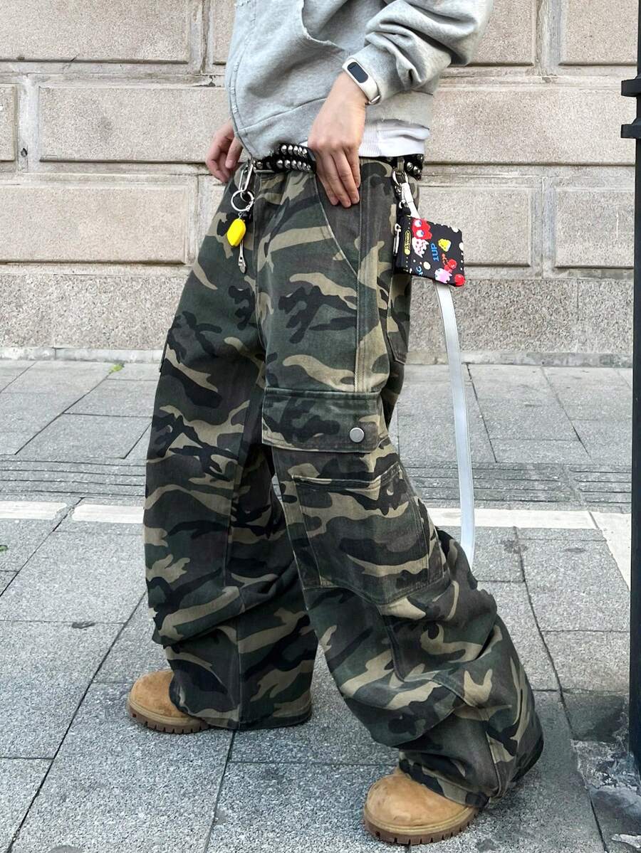 1条男士街头迷彩多口袋宽松阔腿工装裤，时尚休闲牛仔裤，四季皆宜（不含腰带和配饰） - 軍綠色 - 查看 1