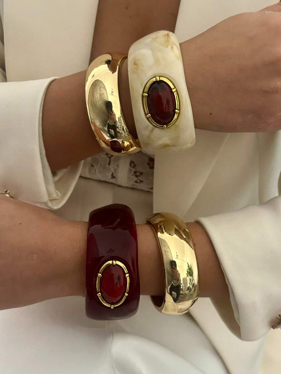 1 chiếc vòng tay nhựa giả ngọc lam mới, phụ kiện vòng tay hợp kim cong mạ vàng, thích hợp cho phụ nữ đeo hàng ngày, gặp gỡ bạn bè, các lễ hội lãng mạn, chụp ảnh đường phố, trình diễn thời trang (Kết cấu và màu sắc của vòng tay có thể khác so với sản phẩm thực tế)