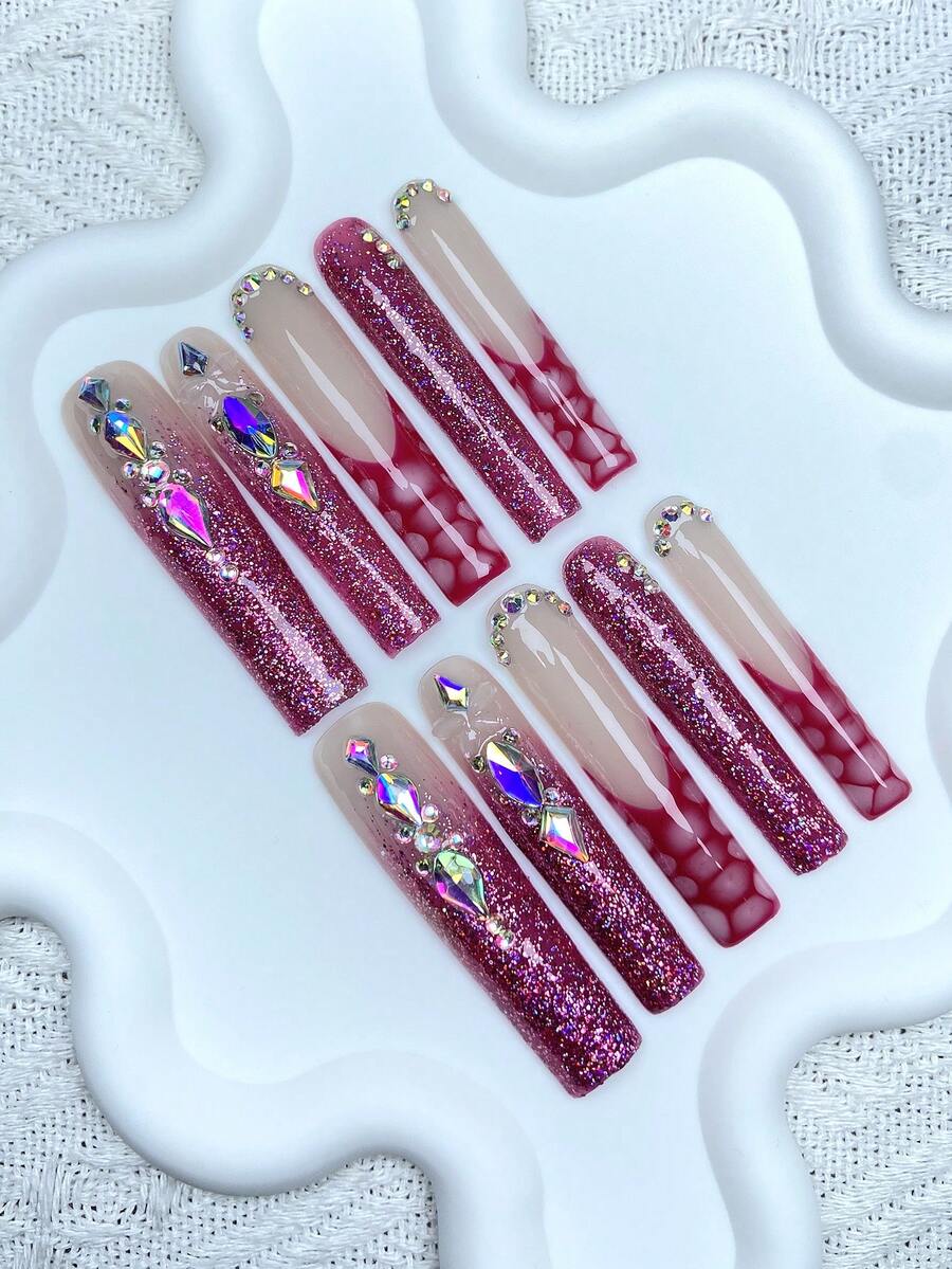 10 Stücke Y2K extra lange französische Pressage-Nägel mit voller Abdeckung, handgemachte Pressage-Nägel mit 3D glänzenden Strass-Dekorationen, perfekt für Hochzeiten, Partys, Valentinstag, Geburtstage, Weihnachtsgeschenke, hervorragend passend, wiederverwendbar, 1 Stück Gelee-Gel/1 Stück Mini-Reibestreifen, abnehmbares Pressage-Nagel-Set, geeignet für Damen und Mädchen für Feiertagspartys und den täglichen Gebrauch, Nagelkunst