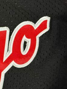 男士23码黑色篮球短裤，休闲刺绣缝线拉链口袋，适合派对和运动穿着，春季款 - 黑色 - 查看 6